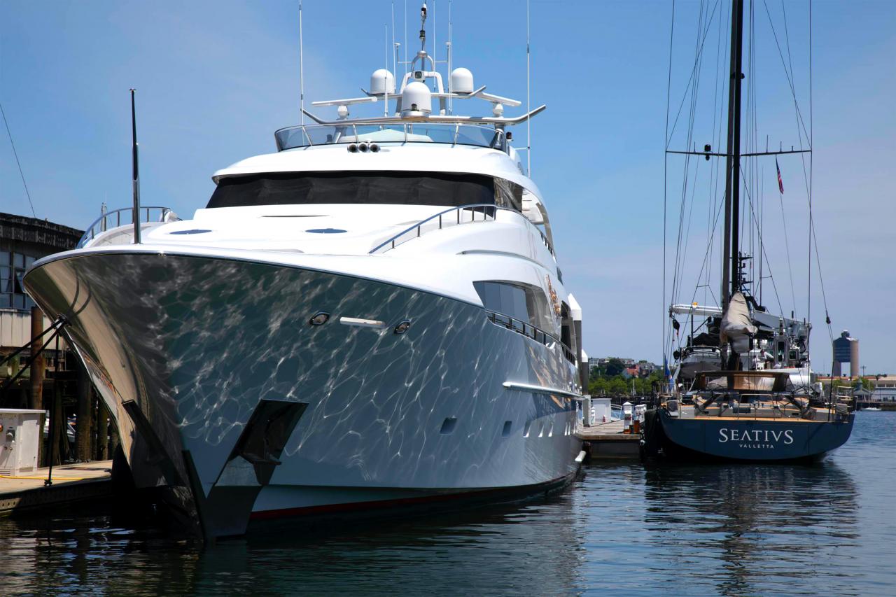 yacht rentals boston